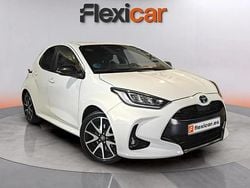 Blanco Usado 2021 Toyota Yaris Hybrid Sport Utilitario | 17.990 € (Precio justo)