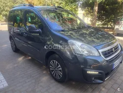 Gris / plata Usado 2016 Peugeot Partner Tepee Style Monovolumen | 8900 € (Buen precio)