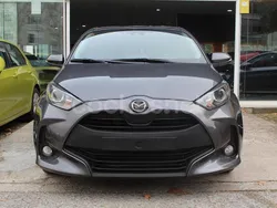 Gris / plata Usado 2023 Mazda 2 Center-Line Berlina | 17.450 € (Precio justo)