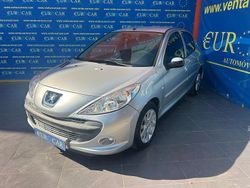 Gris Usado 2009 Peugeot 206 Utilitario | 4648 € (Un poco caro)