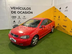 Rojo Usado 2004 Opel Astra Sport Berlina | 2490 €