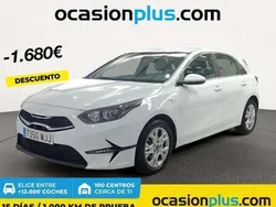 Blanco Usado 2023 Kia Ceed Utilitario | 16.810 € (Precio justo)