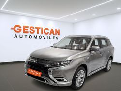 Gris / plata Usado 2021 Mitsubishi Outlander P-HEV SUV | 24.990 € (Precio justo)