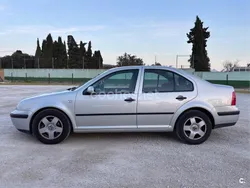 Gris / plata Usado 2000 VW Bora Conceptline Berlina | 5000 €