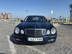 Azul Usado 2006 Mercedes E220 Avantgarde Berlina | 7499 € (Precio justo)