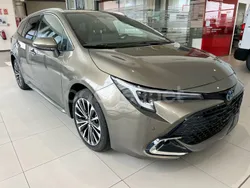 Gris / plata Usado 2025 Toyota Corolla Sport Familiar | 28.990 € (Un poco caro)