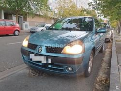Azul Usado 2003 Renault Clio II Dynamique Berlina | 2500 € (Buen precio)