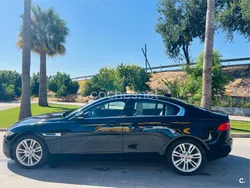 Negro Usado 2019 Jaguar XE Pure Berlina | 22.000 € (Caro)