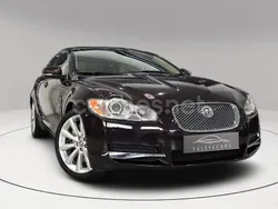 Marrón Usado 2010 Jaguar XF Luxury Berlina | 12.990 € (Precio justo)