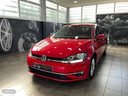 Rojo Usado 2020 VW Golf VIII Advance Berlina | 19.490 € (Super precio)