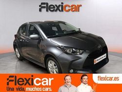 Gris Usado 2024 Toyota Yaris Edition Berlina | 18.990 € (Precio justo)