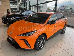 Eléctrico Usado 2024 MG MG4 EV Luxury Utilitario | 29.800 €
