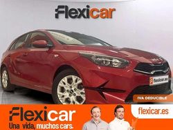 Burdeos Usado 2023 Kia Ceed Utilitario | 17.490 € (Precio justo)