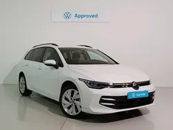 Blanco Usado 2024 VW Golf VIII Life Familiar | 29.900 € (Caro)