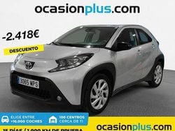 Gris Usado 2024 Toyota Aygo Play Utilitario | 13.082 € (Precio justo)