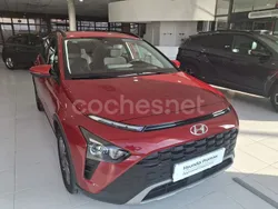 Rojo Usado 2024 Hyundai Bayon SUV | 18.898 € (Un poco caro)