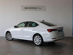 Blanco Usado 2024 Skoda Octavia Style | 27.990 € (Super precio)