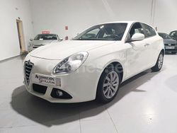 Blanco Usado 2017 Alfa Romeo Giulietta Edizione Speciale Utilitario | 9990 € (Buen precio)