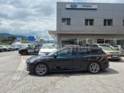 Negro Usado 2023 Ford Focus ST-Line Familiar | 24.500 € (Caro)