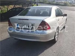 Gris / plata Usado 2004 Mercedes C220 Elegance Berlina | 3800 € (Precio justo)