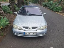 Gris / plata Usado 2003 Renault Mégane Cabriolet Dynamique Descapotable | 900 €