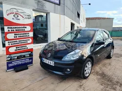 Negro Usado 2007 Renault Clio II Authentique Berlina | 5371 € (Caro)