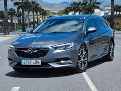 Gris / plata Usado 2020 Opel Insignia Business Elegance Familiar | 10.900 €