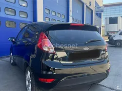 Negro Usado 2016 Ford Fiesta Trend Utilitario | 8000 € (Precio justo)