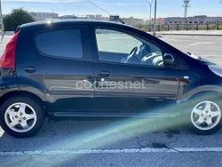 Negro Usado 2008 Peugeot 107 Urban Move Utilitario | 2950 € (Precio justo)