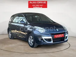 Gris / plata Usado 2010 Renault Scénic III Monovolumen | 4400 € (Precio justo)