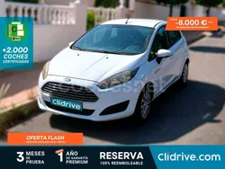Blanco Usado 2015 Ford Fiesta Trend Utilitario | 7590 € (Buen precio)