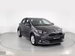 Gris / plata Usado 2024 Toyota Yaris Edition Berlina | 18.900 € (Precio justo)