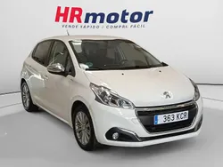 Gris Usado 2017 Peugeot 208 Style Utilitario | 7990 € (Precio justo)
