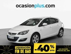 Blanco Usado 2015 Opel Astra Selective Utilitario | 8490 € (Precio justo)