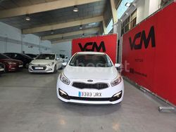 Blanco Usado 2016 Kia Ceed GT Berlina | 7490 € (Precio justo)