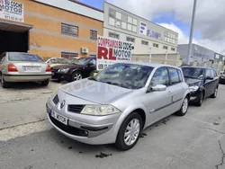 Gris / plata Usado 2007 Renault Mégane II Dynamique Berlina | 2500 € (Precio justo)