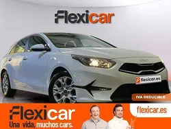 Blanco Usado 2022 Kia Ceed Berlina | 16.490 € (Precio justo)