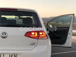 Blanco Usado 2015 VW Golf VII Advance Berlina | 13.500 € (Precio justo)
