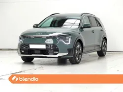 Verde Usado 2023 Kia e-Niro 2 SUV | 46.790 €