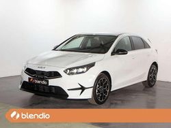 Blanco Usado 2024 Kia Ceed Style Utilitario | 21.312 € (Buen precio)