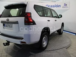 Blanco Usado 2024 Toyota Land Cruiser SUV | 54.900 € (Un poco caro)