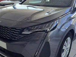 Gris acero Usado 2023 Peugeot 3008 Active | 20.100 € (Precio justo)