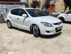 Blanco Usado 2010 Hyundai i30 Classic Berlina | 5000 €