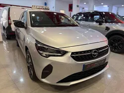 Plateado Usado 2023 Opel Corsa-e Elegance Utilitario | 15.800 € (Precio justo)