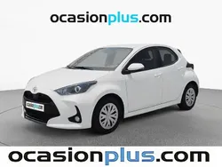 Blanco Usado 2023 Toyota Yaris Active Utilitario | 14.991 € (Precio justo)