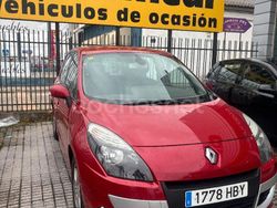 Granate Usado 2011 Renault Scénic III Dynamique Monovolumen | 7490 € (Precio justo)