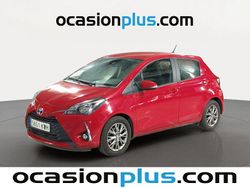 Rojo Usado 2019 Toyota Yaris Active Utilitario | 12.719 € (Un poco caro)
