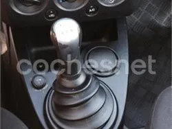 Gris / plata Usado 2004 Ford Fiesta Ambiente Utilitario | 2600 € (Precio justo)
