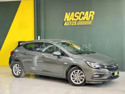 Gris / plata Usado 2019 Opel Astra Dynamic Berlina | 13.900 € (Precio justo)