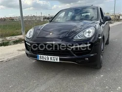 Negro Usado 2010 Porsche Cayenne Turbo SUV | 23.500 €
